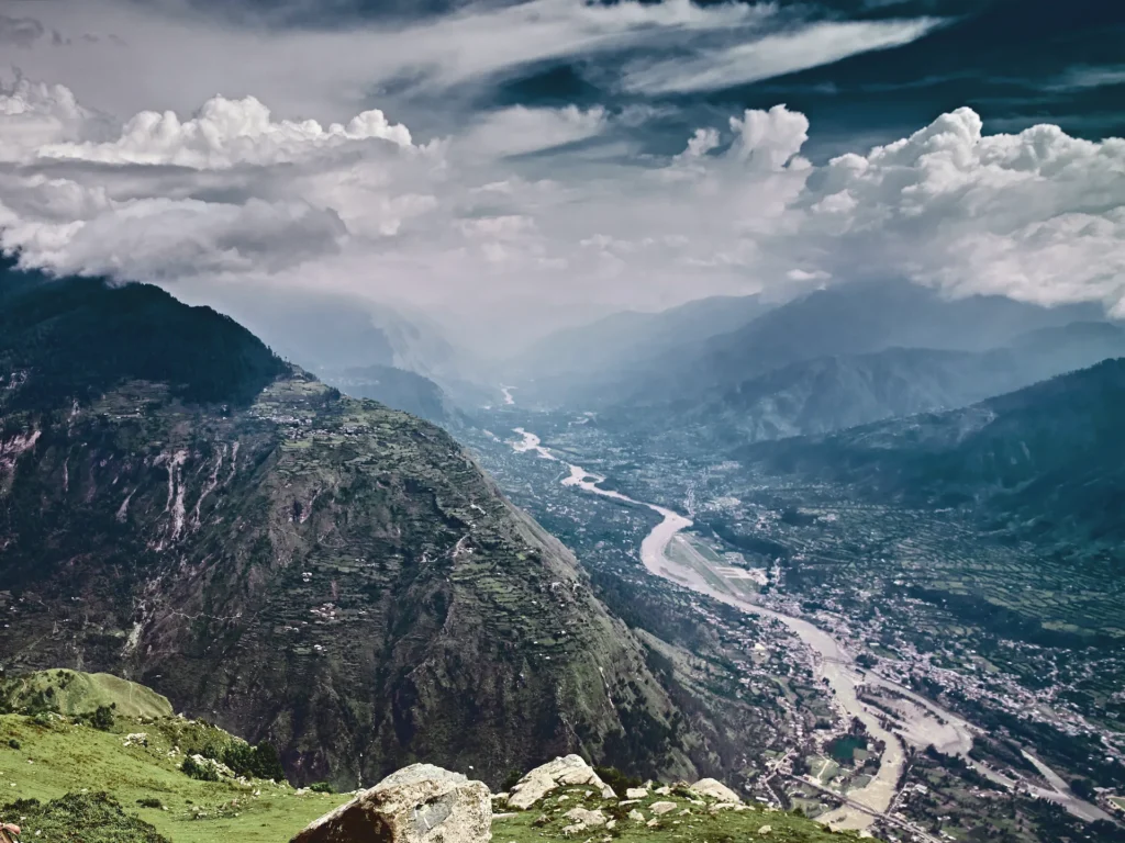 View-of-kullu-valley-from-Naggar-himachal-pradesh